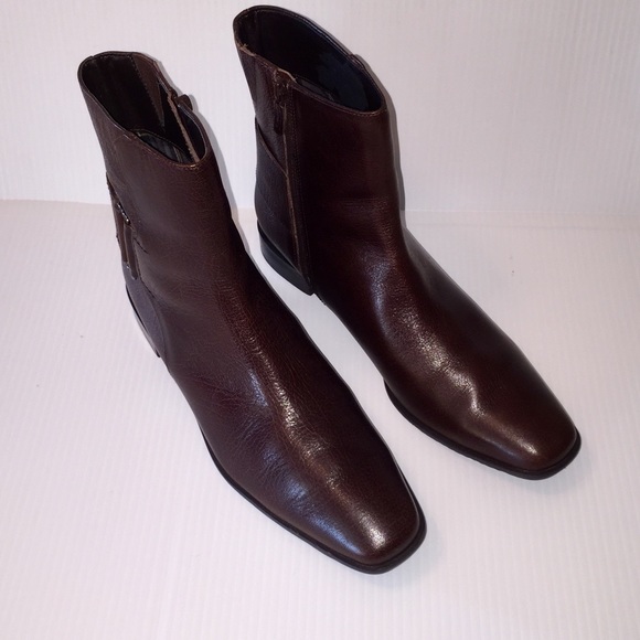 Talbots Shoes - Talbots Genuine Leather Ankle Boots Sz 8.5B EUC